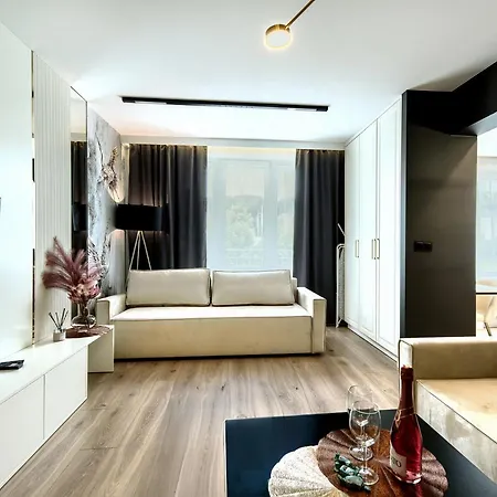 A&j Aparts Appartement *